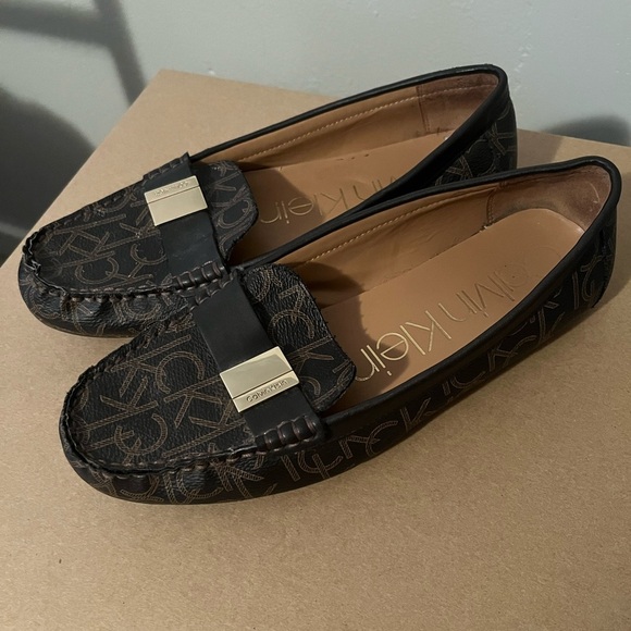 Classic Calvin Klein Brown Loafers - Picture 3 of 13